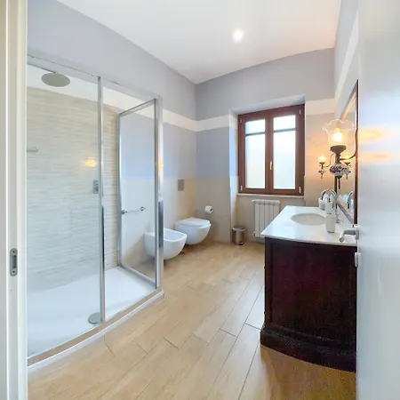 Edo House - Beachfront - Fronte Mare - - Private Parking * אנזיו