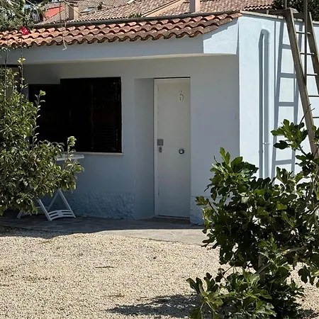 Apartment Edo House - Beachfront - Fronte Mare - - Private Parking