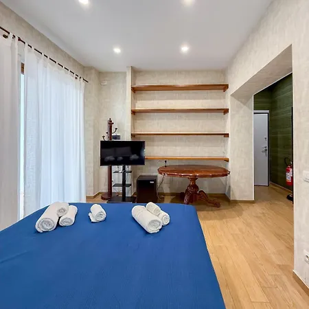 Edo House - Beachfront - Fronte Mare - - Private Parking Apartman *